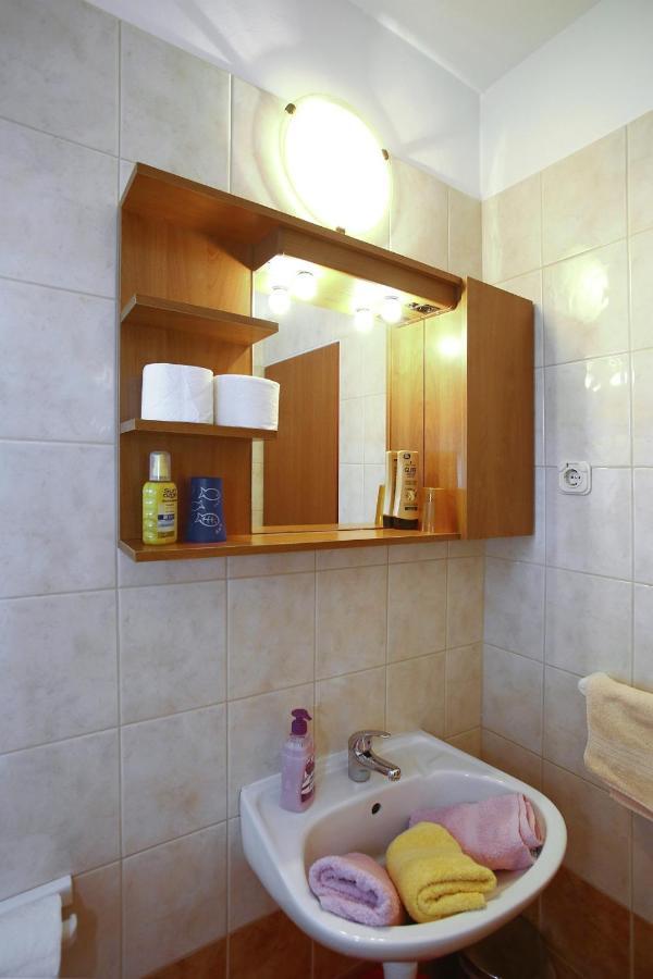 Apartments Vila Ana 셀리네 외부 사진