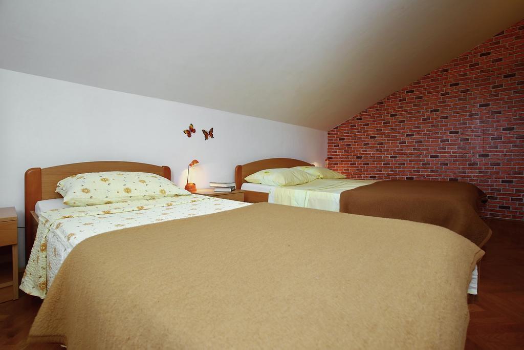 Apartments Vila Ana 셀리네 외부 사진