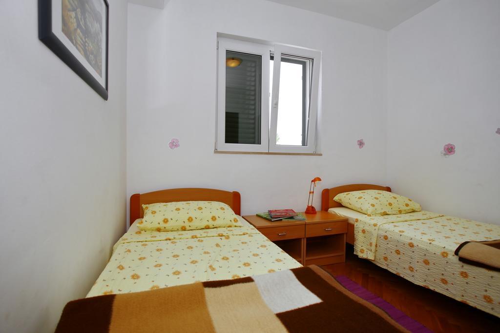 Apartments Vila Ana 셀리네 외부 사진